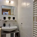 Appartement Hortensia -213- *